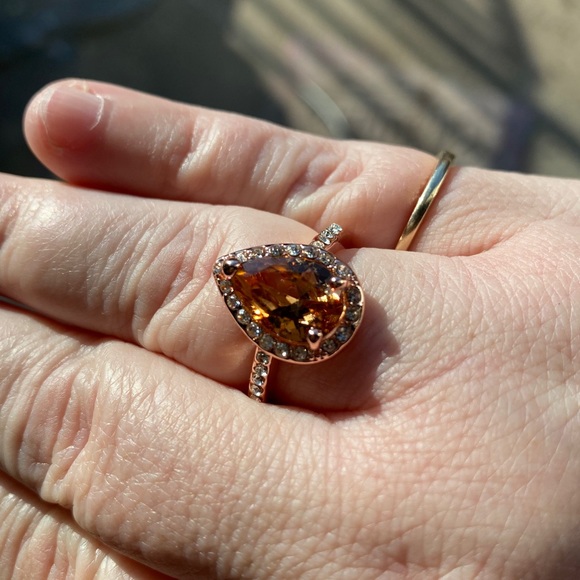 Jewelry - Morganite Women’s RING Center Stone BLING Fashion